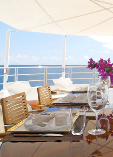 Yacht